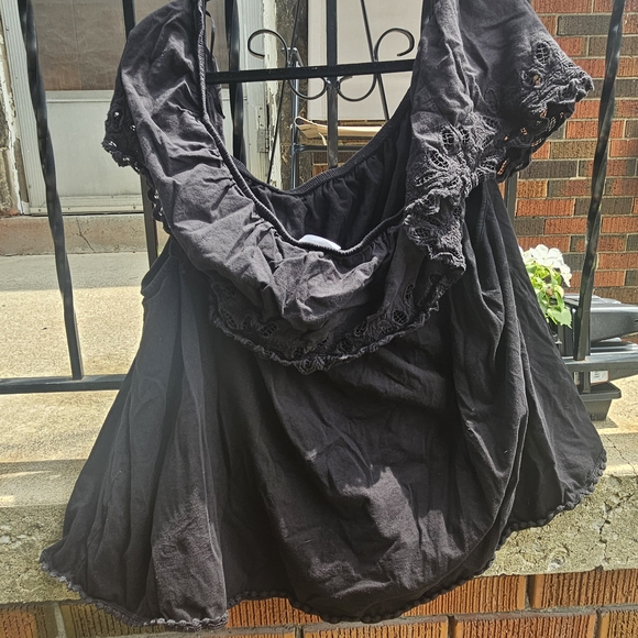 Black Ruffled Off Shoulder Top - Picture 3 of 4